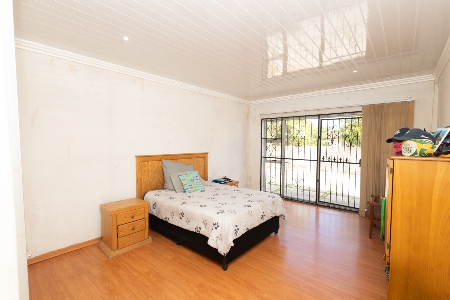4 Bedroom Property for Sale in Riverton Western Cape